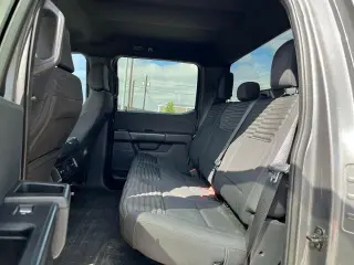 Ford F-150 2023 4x4 XL 4dr SuperCrew 5.5 ft. SB
