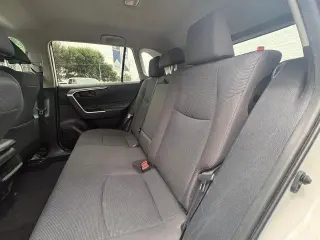Toyota RAV4 2020 AWD LE 4dr SUV