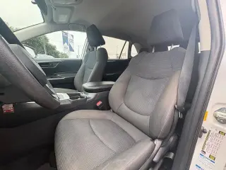 Toyota RAV4 2020 AWD LE 4dr SUV