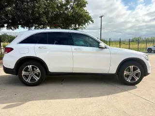 Mercedes-Benz GLC 2021 GLC 300 4dr SUV