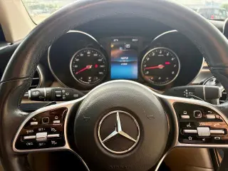 Mercedes-Benz GLC 2021 GLC 300 4dr SUV