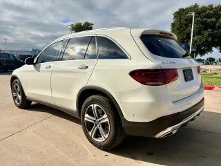 Mercedes-Benz GLC 2021 GLC 300 4dr SUV
