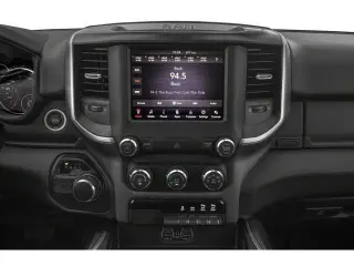 Ram 1500 2019 4x2 Big Horn 4dr Crew Cab 5.6 ft. SB Pickup
