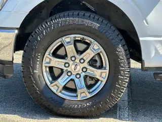 Ford F-150 2021 4x4 XL 4dr SuperCrew 5.5 ft. SB