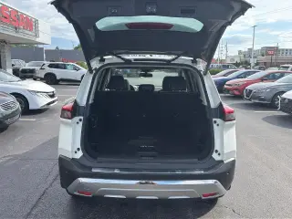Nissan Rogue 2023 AWD Platinum 4dr Crossover