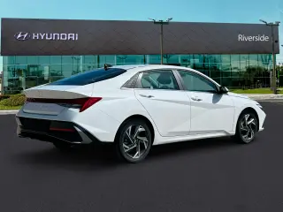 Hyundai ELANTRA 2024 SEL 4dr Sedan