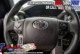 Toyota Tacoma 2021 4x4 SR5 V6 4dr Double Cab 5.0 ft SB