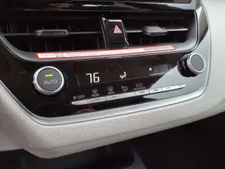 Toyota Corolla 2025 LE 4dr Sedan