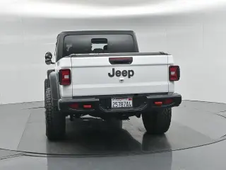 Jeep Gladiator 2023 4x4 Rubicon 4dr Crew Cab 5.0 ft. SB