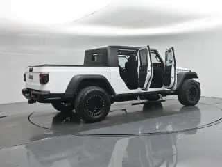 Jeep Gladiator 2023 4x4 Rubicon 4dr Crew Cab 5.0 ft. SB
