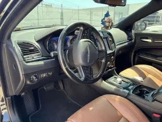 Chrysler 300 2019 S 4dr Sedan
