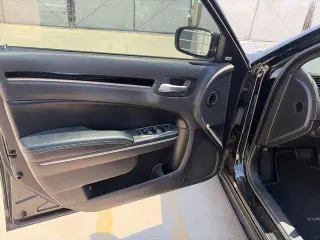 Chrysler 300 2019 S 4dr Sedan