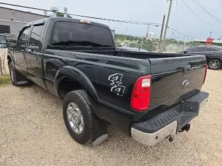 Ford F-250 Super Duty 2015 4x4 Platinum 4dr Crew Cab 8 ft. LB Pickup