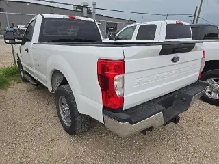Ford F-350 Super Duty 2021 4x2 XLT 2dr Regular Cab 8 ft. LB SRW Pickup