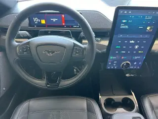 Ford Mustang Mach-E 2023 AWD GT 4dr SUV