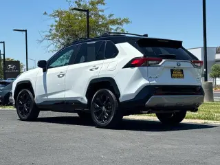 Toyota RAV4 Hybrid 2022 AWD XSE 4dr SUV