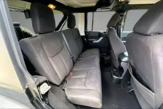 Jeep Wrangler Unlimited 2013 4x4 Sport 4dr SUV