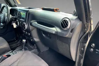 Jeep Wrangler Unlimited 2013 4x4 Sport 4dr SUV