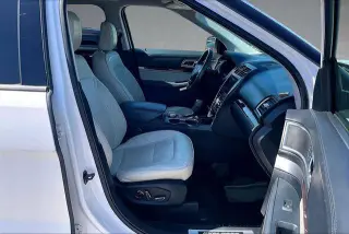 Ford Explorer 2018 AWD Platinum 4dr SUV