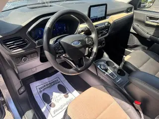 Ford Escape 2022 AWD Titanium 4dr SUV