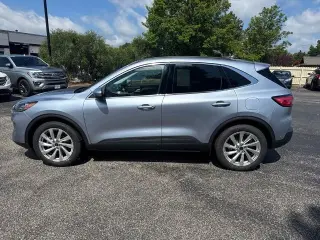 Ford Escape 2022 AWD Titanium 4dr SUV