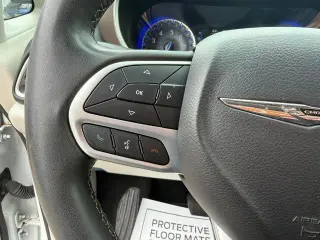 Chrysler Voyager 2023 LX 4dr Mini-Van