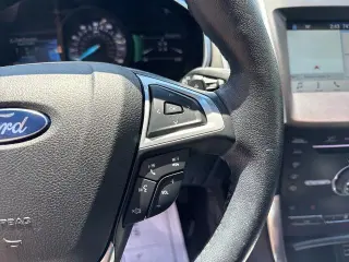 Ford Edge 2016 AWD Titanium 4dr Crossover