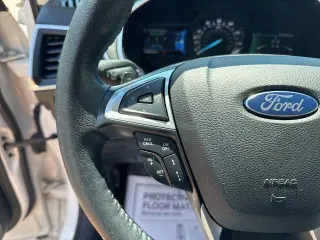 Ford Edge 2016 AWD Titanium 4dr Crossover