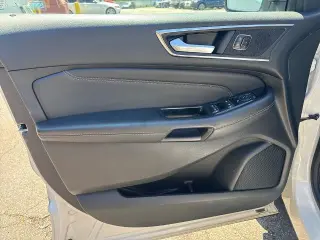 Ford Edge 2016 AWD Titanium 4dr Crossover