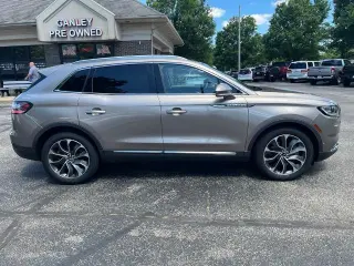 Lincoln Nautilus 2021 AWD Reserve 4dr SUV