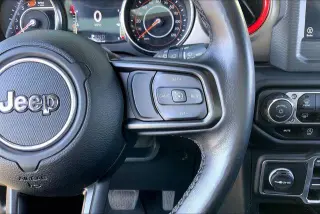 Jeep Wrangler Unlimited 2020 4x4 Willys Sport 4dr SUV