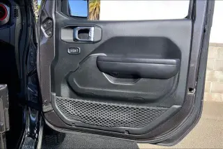 Jeep Wrangler Unlimited 2020 4x4 Willys Sport 4dr SUV