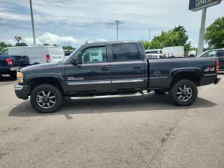 GMC Sierra 2500HD 2005 4dr Crew Cab Work Truck 4WD SB