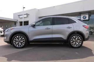 Ford Escape 2022 AWD Titanium 4dr SUV