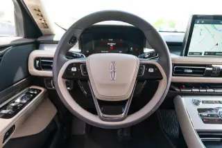 Lincoln Aviator 2022 AWD Standard 4dr SUV