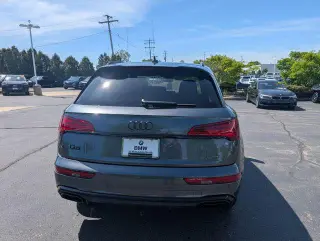 Audi Q5 2024 AWD quattro S line Premium 45 TFSI 4dr SUV