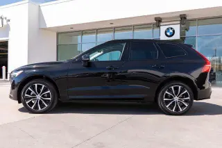 Volvo XC60 2024 AWD B5 Plus Dark Theme 4dr SUV