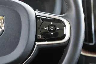 Volvo XC60 2024 AWD B5 Plus Dark Theme 4dr SUV