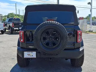 Ford Bronco 2022 4x4 Base 4dr SUV