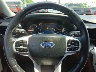 Ford Explorer 2023 AWD XLT 4dr SUV