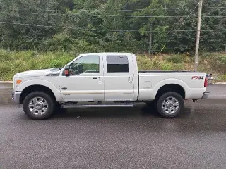 Ford F-250 Super Duty 2016 4x4 King Ranch 4dr Crew Cab 6.8 ft. SB Pickup