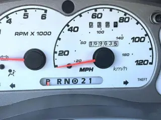 Ford Explorer Sport Trac 2002 4dr 4WD Crew Cab SB