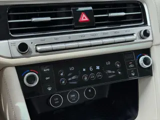 Genesis G70 2026 2.5T Prestige 4dr Sedan