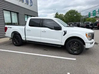 Ford F-150 2022 4x4 Lariat 4dr SuperCrew 5.5 ft. SB