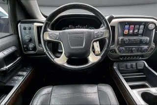 GMC Sierra 1500 2017 4x4 Denali 4dr Crew Cab 5.8 ft. SB