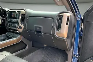 GMC Sierra 1500 2017 4x4 Denali 4dr Crew Cab 5.8 ft. SB