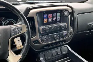 GMC Sierra 1500 2017 4x4 Denali 4dr Crew Cab 5.8 ft. SB