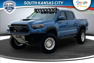 Toyota Tacoma 2018 4x4 TRD Pro 4dr Double Cab 5.0 ft SB 6M