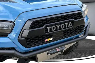 Toyota Tacoma 2018 4x4 TRD Pro 4dr Double Cab 5.0 ft SB 6M