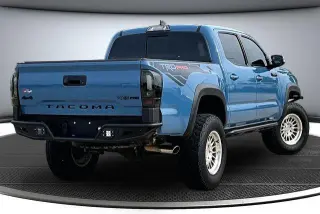 Toyota Tacoma 2018 4x4 TRD Pro 4dr Double Cab 5.0 ft SB 6M